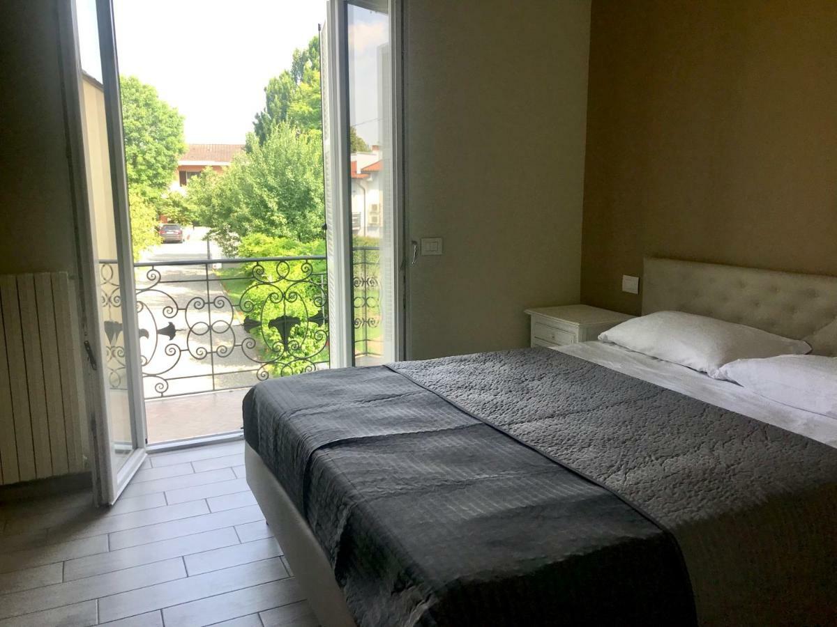L'Infinito Residence Castelvetro Piacentino Екстер'єр фото