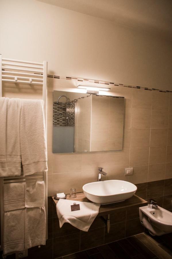 L'Infinito Residence Castelvetro Piacentino Екстер'єр фото